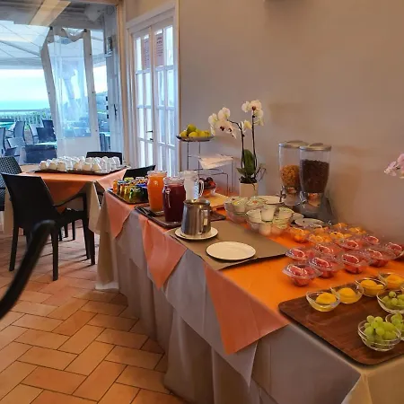Acquaviva Park Alojamento de Acomodação e Pequeno-almoço Portoferraio