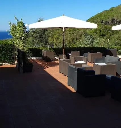 Alojamento de Acomodação e Pequeno-almoço Acquaviva Park 3*