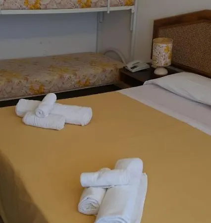 לינה וארוחת בוקר Acquaviva Park פורטופראיו