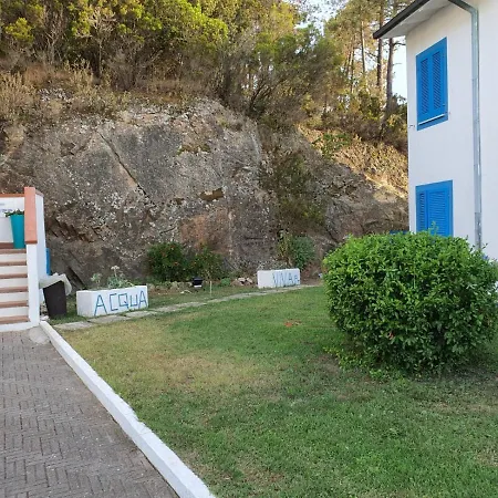 Alojamento de Acomodação e Pequeno-almoço Acquaviva Park 3*